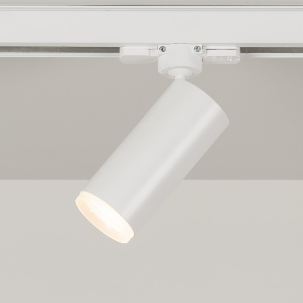 Haul by Milan – 2 3/16″ x 8″ Track, Spots offers quality European interior lighting design | Zaneen Design