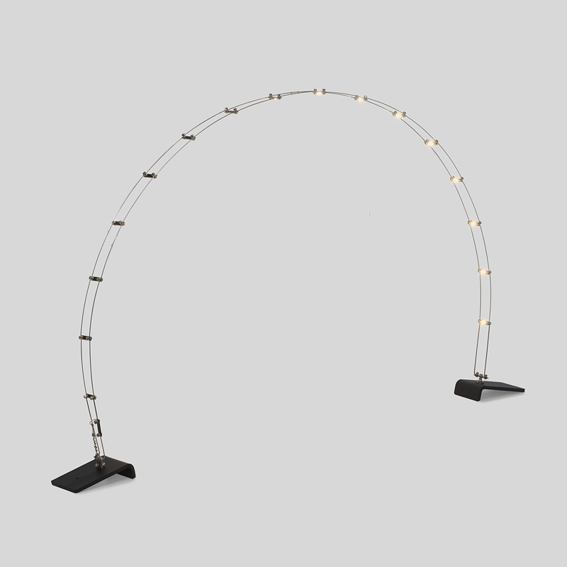 Raven by Quasar - Flexible light fixture with magnets on both ends, that can be stick to any magnetic surface