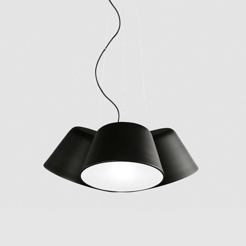 Sento by Ole - Flexible surface and suspended light fixture