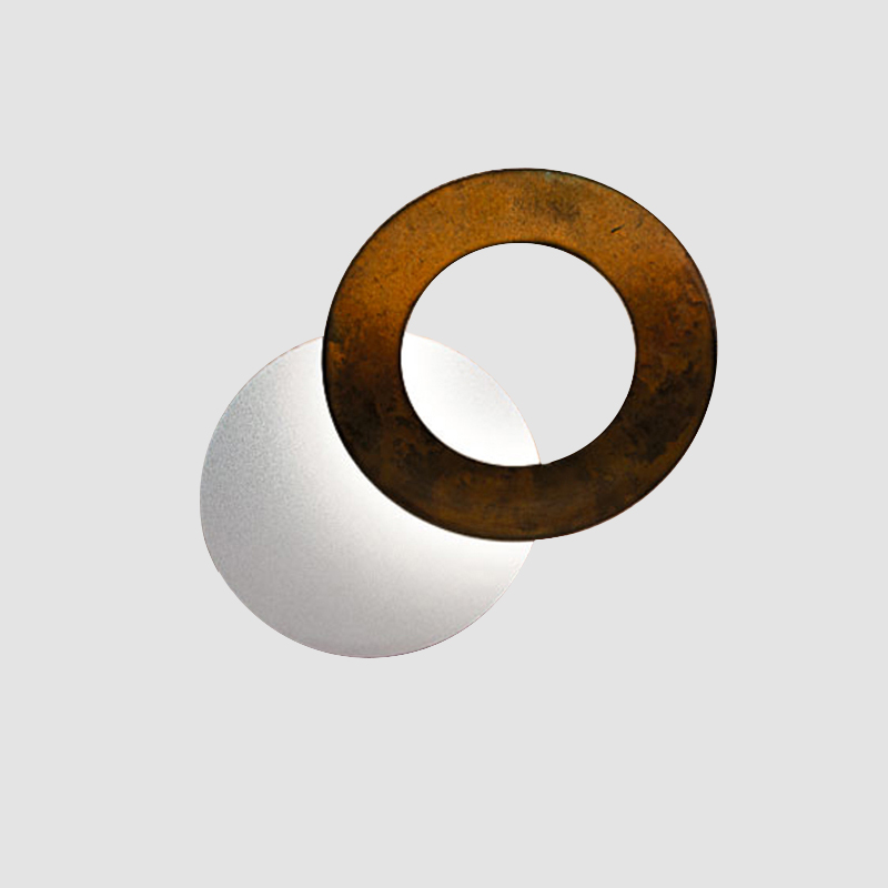 Vera by Icone - Design surface-mounted lighting composed of a adjustable open disc